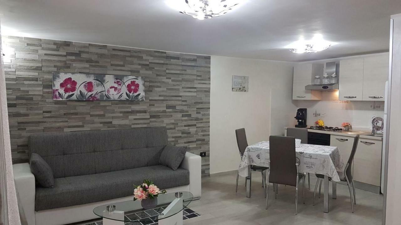 Ferienwohnung Che Casa 26! Neapel Exterior foto